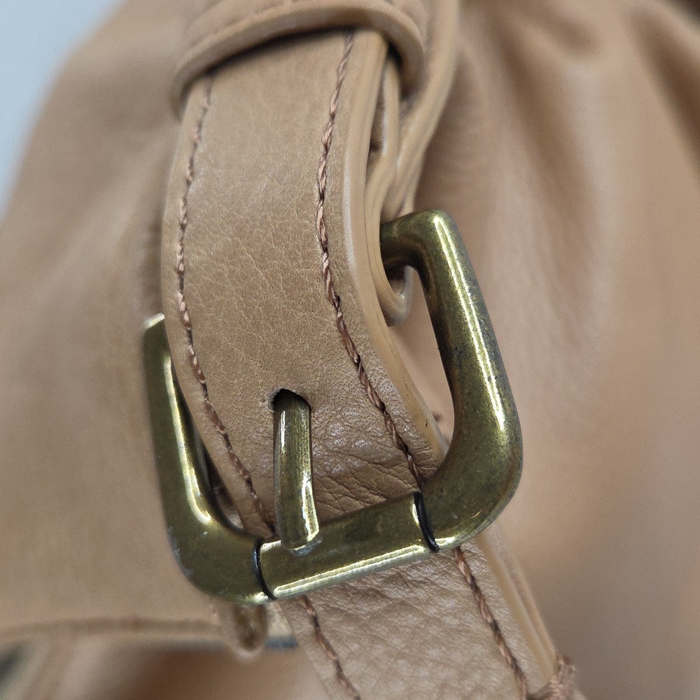 American Leather Co. Hudson Hobo Shoulder Bag. Tan Macadamia Color.NWT 9" Heigh. - Picture 5 of 16